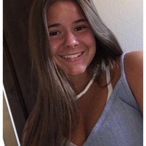 Meet your Posher, Natalie